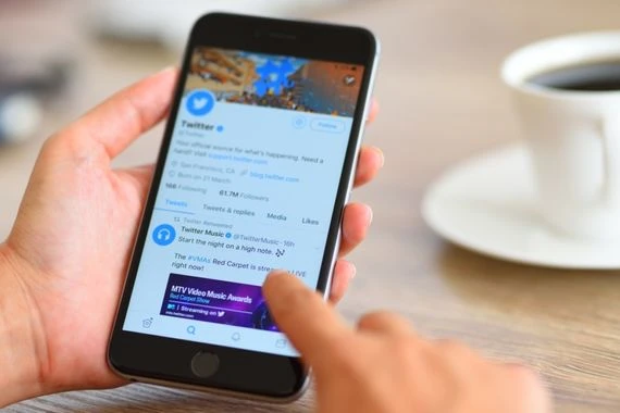 تويتر تختبر خاصية تعديل التغريدات.. أتاحتها “حصرياً” لمستخدمين محددين في “تويتر بلو”