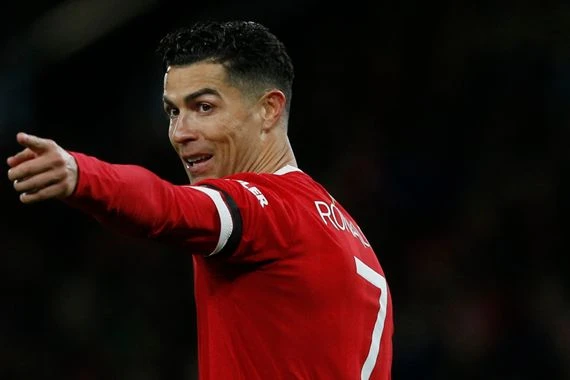 بينهم رونالدو وأفضل حارس في العالم.. 7 لاعبين كبار رفضوا الانتقال إلى برشلونة