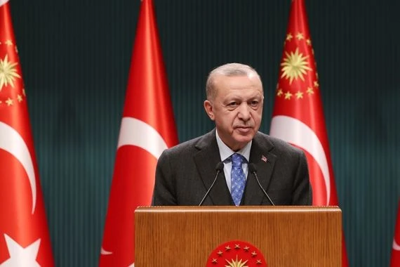 أردوغان يرفض “طرد” اللاجئين السوريين من تركيا: لن نرميهم في أحضان القتلة