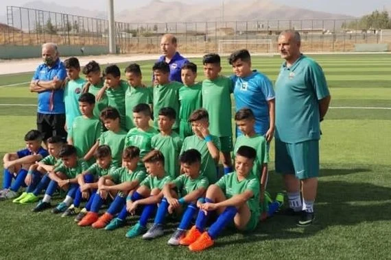 مدرسة "عمو بابا" الكروية تنقل تجربتها إلى السليمانية