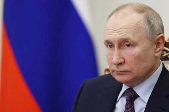 بوتين يقر استراتيجية جديدة للسياسة الخارجية لروسيا.. أمريكا والغرب مصدر تهديدات وجودية