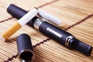 خطرها أكبر من العادية.. دراسة عربية: السجائر الالكترونية تحتوي مواداً ساماً ومواداً مسرطنة
