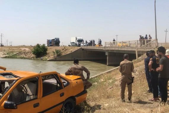 غرق أربعة أشخاص إثر سقوط سيارتهم في مشروع للماء على طريق كركوك - بغداد