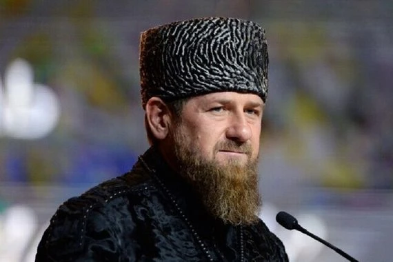 بعيداً عن الحرب.. الرئيس الشيشاني يحتفل بعودة زازو