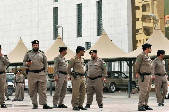ادينوا بـ"تأسيس خلية إرهابية" وقتل رجل أمن.. إعدام 3 مواطنين في السعودية