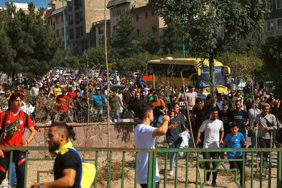 كريستيانو رونالدو يتسبب بتظاهرة حاشدة في إيران والنصر السعودي يلغي وحدته التدريبية