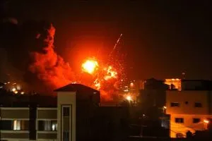 ليلة دامية جديدة في غزة.. نداء الاستغاثة لا يُسمع بعد انقطاع الإنترنت
