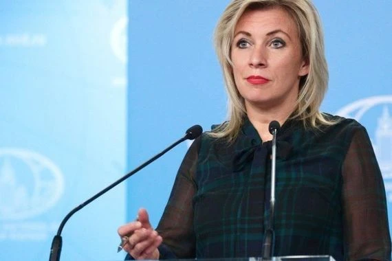 "اجتثاث النازية مستمر".. زاخاروفا تسخر من إقالة زيلينسكي مسؤولين أوكرانيين كبيرين