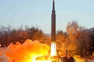 كوريا الجنوبية: بيونغ يانغ تطلق صاروخا بالستيا غير محدد
