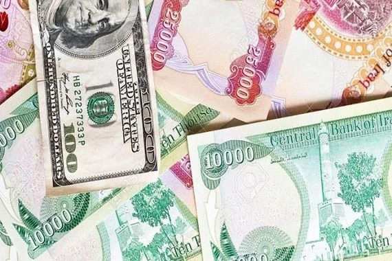 رغم الاحتجاجات أمام البنك المركزي.. الدولار في العراق يفتح تعاملاته على ارتفاع