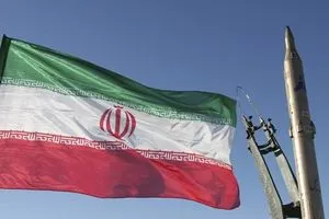 الدفاع الإيرانية: نرصد تحركات الجيش الأمريكي في البحر الأحمر والمتوسط